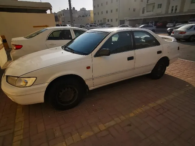 صورة 1999 تويوتا كامري GL