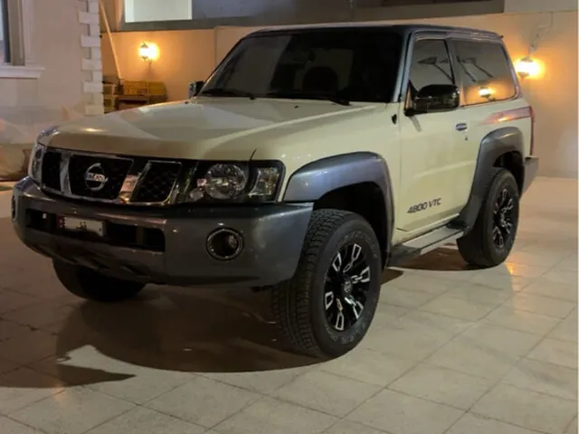 صورة 2023 نيسان باترول سوبر سفاري