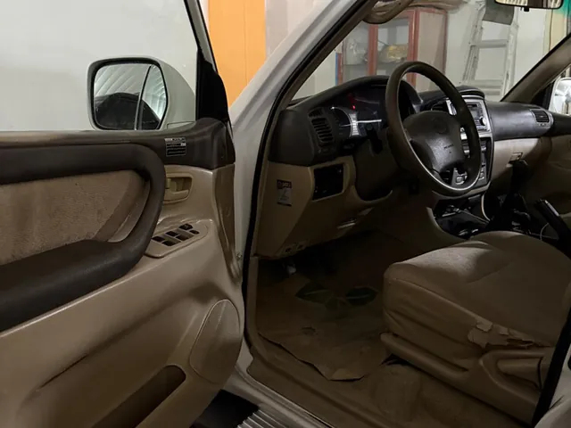 Photo of 2003 Toyota Land Cruiser GX