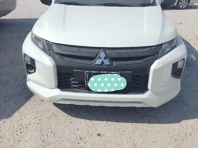 صورة 2021 ميتسوبيشي L300