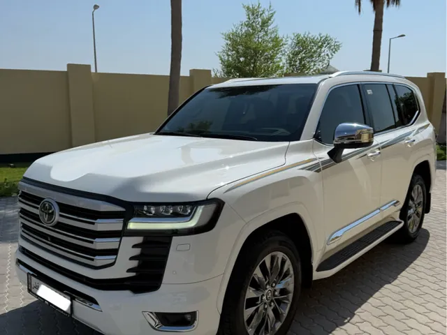 Photo of 2024 Toyota Land Cruiser VXR