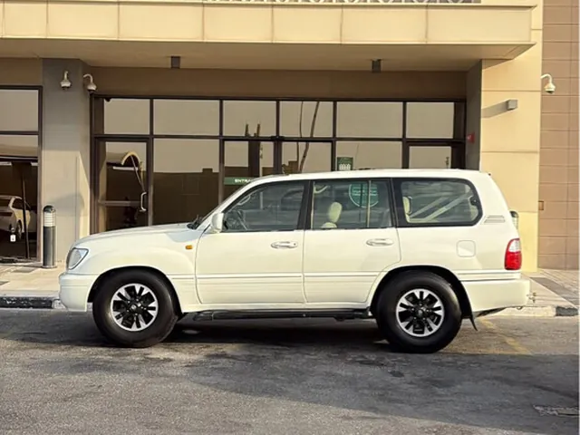 صورة 2002 لكزس LX 470