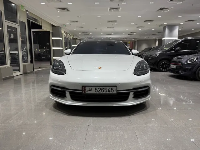 Photo of 2018 Porsche Panamera 4S