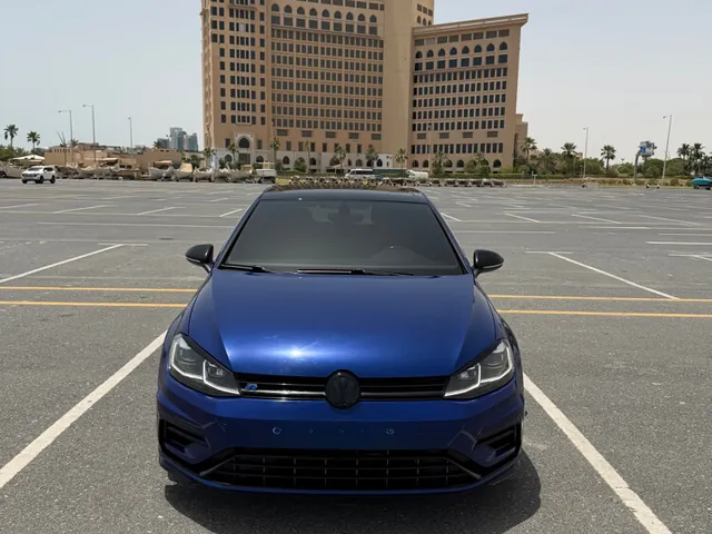 Photo of 2017 Volkswagen Golf R