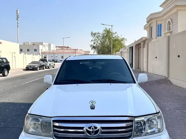Photo of 2006 Toyota Land Cruiser GXR