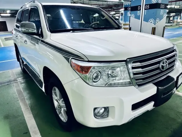 Photo of 2015 Toyota Land Cruiser GXR