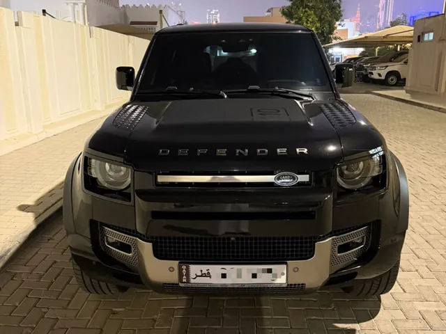 صورة 2023 لاند روفر ديفندر 110 X