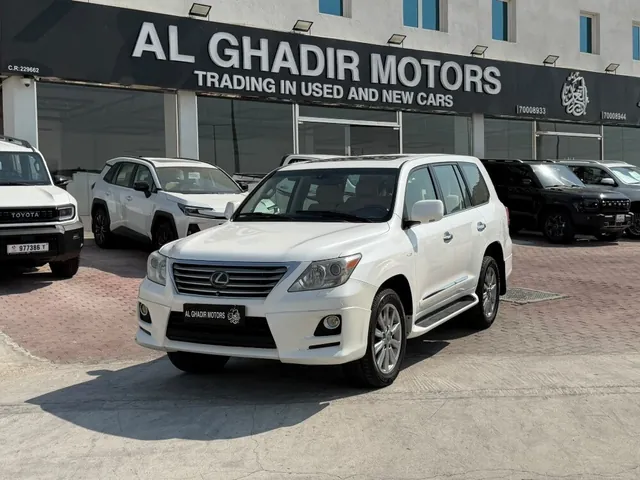 Photo of 2010 Lexus LX 570