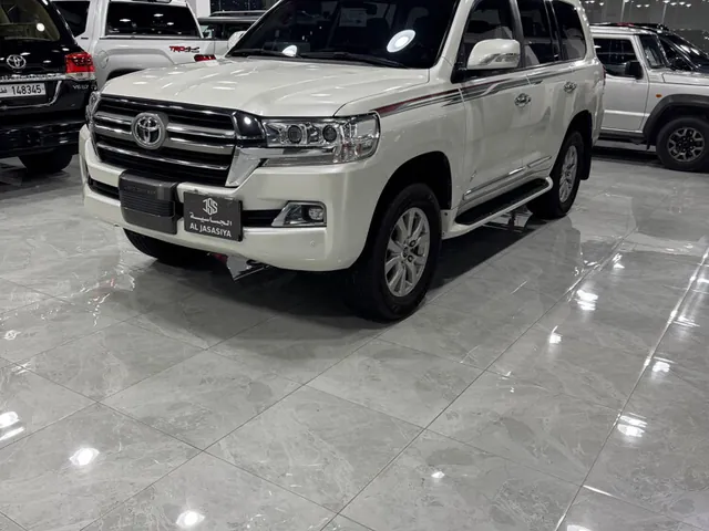 Photo of 2016 Toyota Land Cruiser GXR