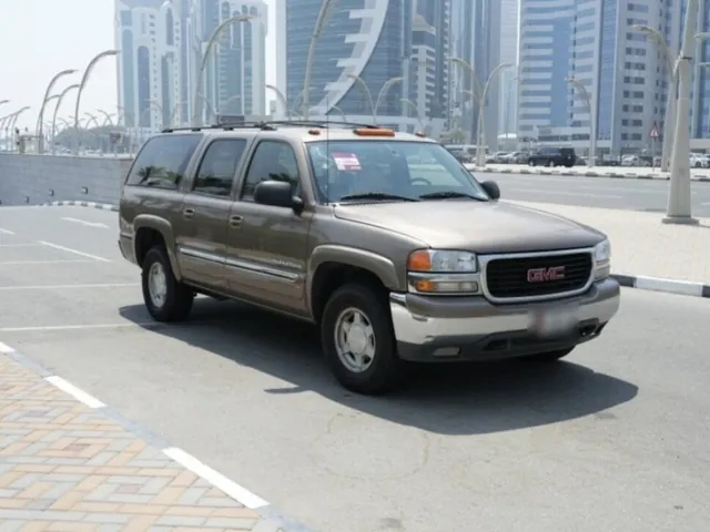 صورة 2004 جي إم سي سبربان