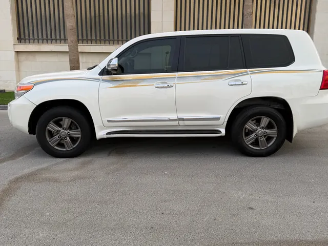 Photo of 2015 Toyota Land Cruiser VXR