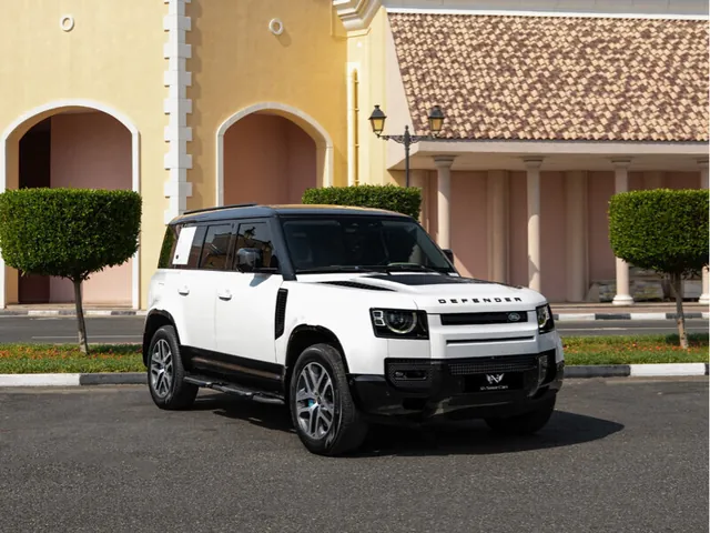 Photo of 2022 Land Rover Defender 110 HSE