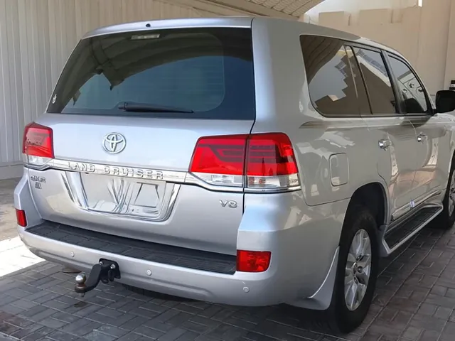 Photo of 2016 Toyota Land Cruiser GXR
