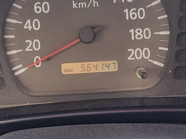 صورة 2003 نيسان بيك أب