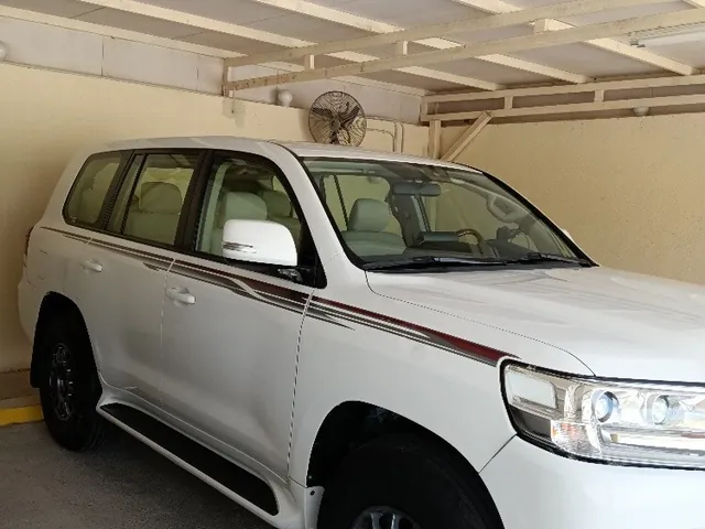 Photo of 2018 Toyota Land Cruiser GXR