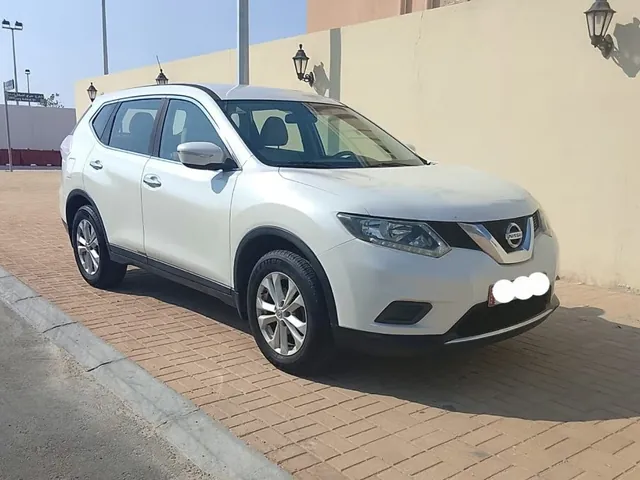صورة 2015 نيسان اكس-تريل