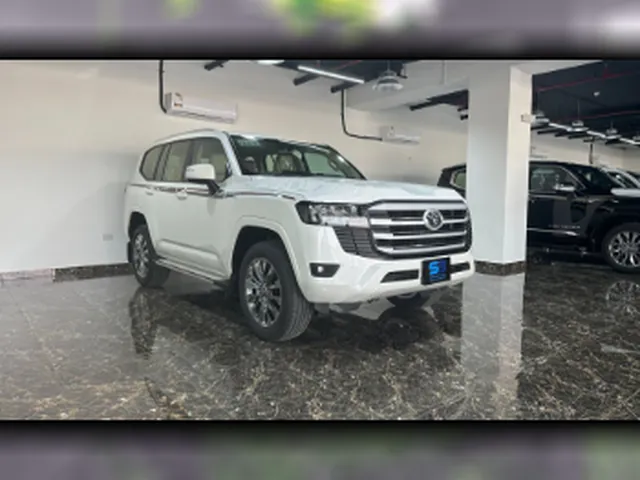 Photo of 2025 Toyota Land Cruiser GXR