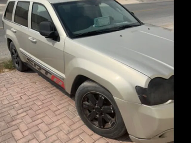 صورة 2009 جيب شيروكي Limited