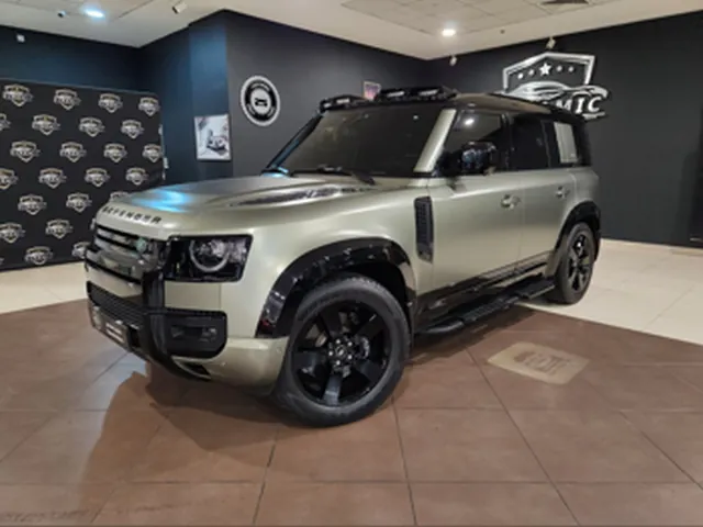 Photo of 2022 Land Rover Defender 110 HSE