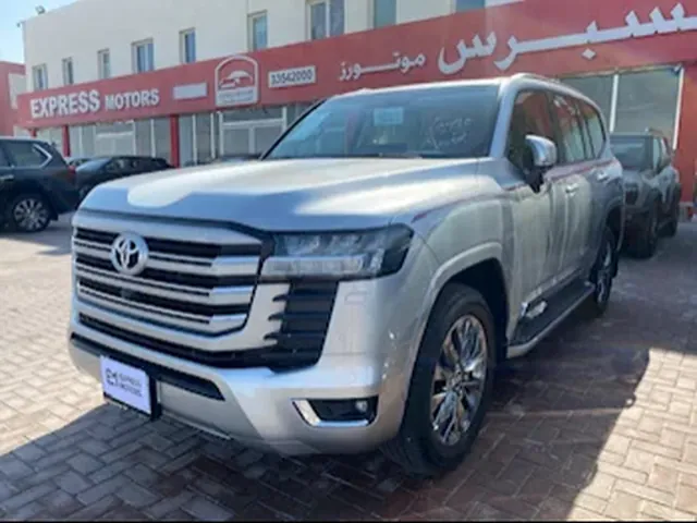 Photo of 2024 Toyota Land Cruiser GXR