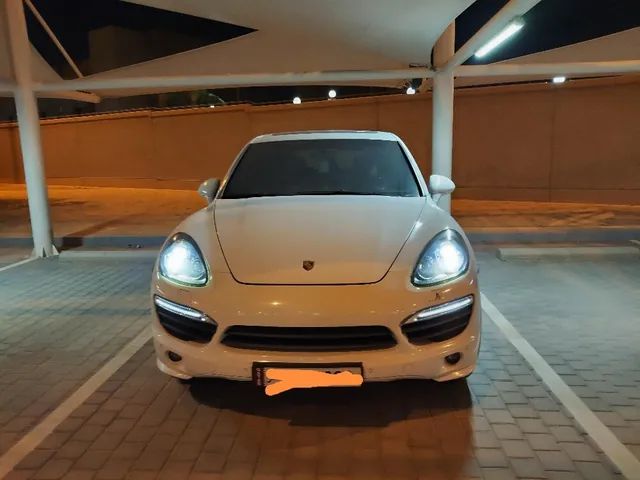 Photo of 2012 Porsche Cayenne S