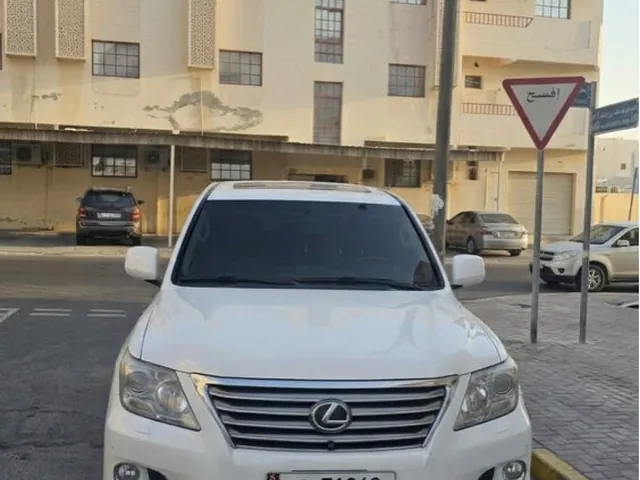 صورة 2009 لكزس LX 570