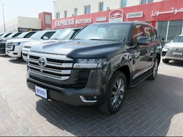 Photo of 2025 Toyota Land Cruiser GXR