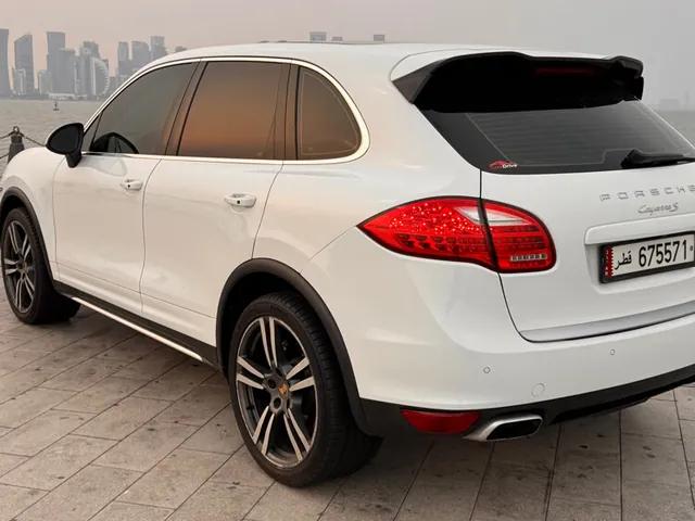 Photo of 2014 Porsche Cayenne S