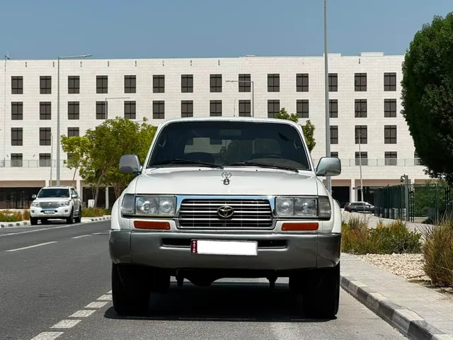 Photo of 1997 Toyota Land Cruiser VXR
