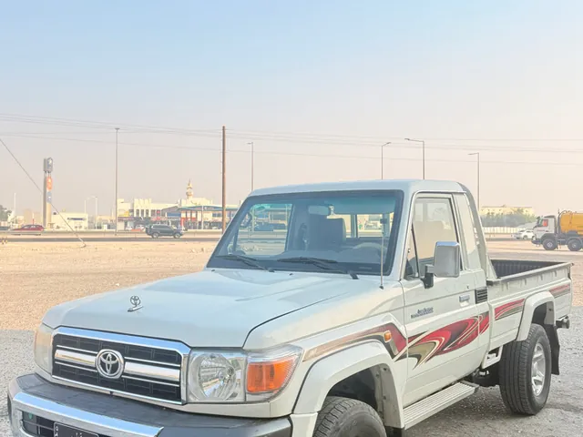 Photo of 2015 Toyota Land Cruiser 70