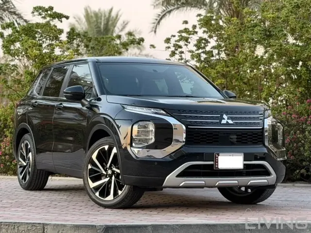 Photo of 2025 Mitsubishi Outlander
