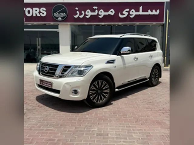 صورة 2014 نيسان باترول بلاتينيوم