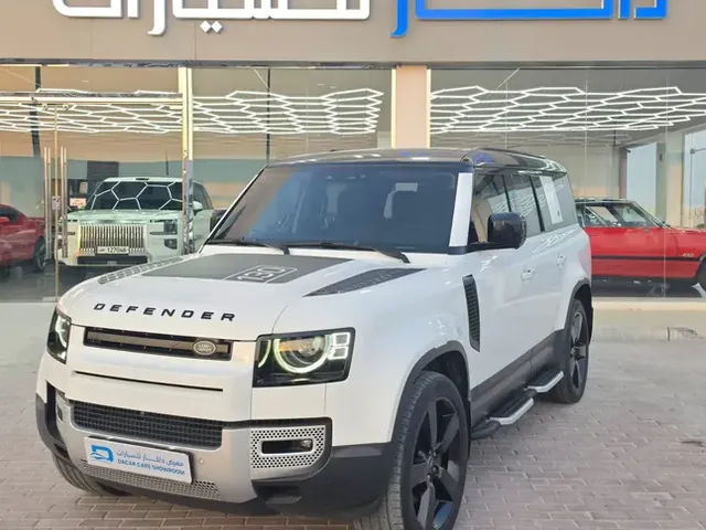 صورة 2023 لاند روفر ديفندر 130 HSE