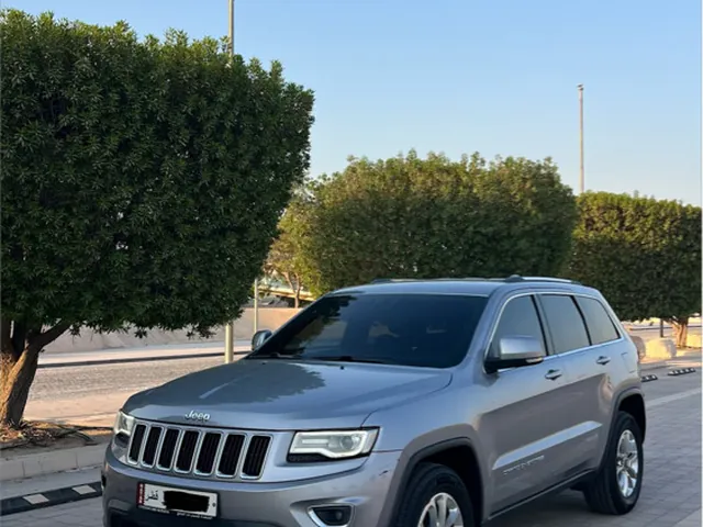 Photo of 2014 Jeep Grand Cherokee Laredo