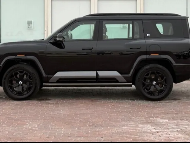 Photo of 2027 Leopard 8