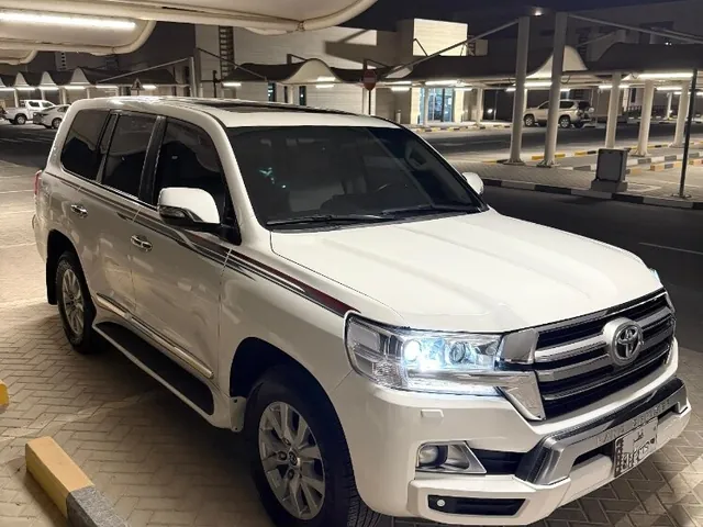Photo of 2019 Toyota Land Cruiser GXR TRD