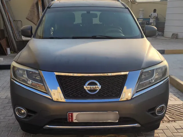 صورة 2014 نيسان باثفايندر SV