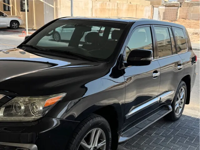صورة 2014 لكزس LX 570 S