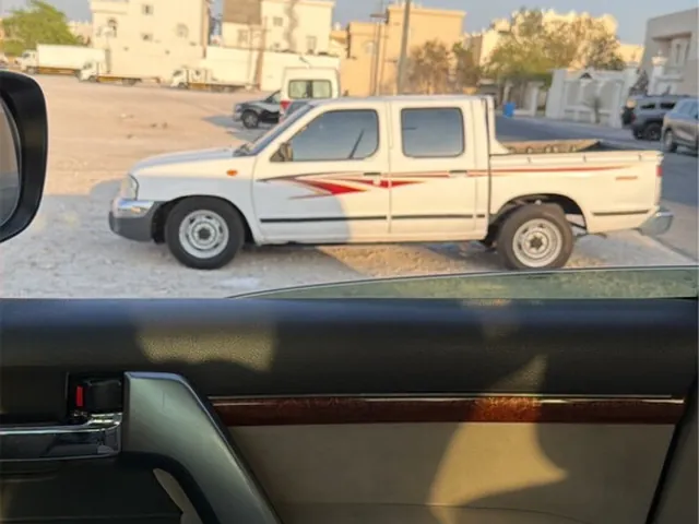 صورة 2012 نيسان بيك أب