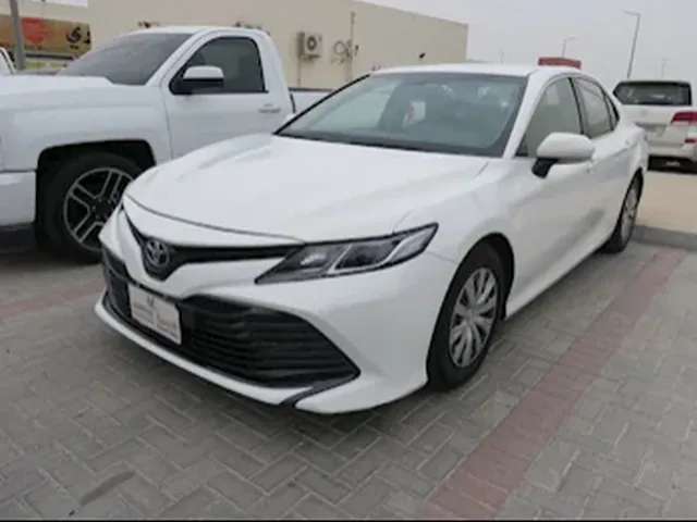 صورة 2018 تويوتا كامري LE