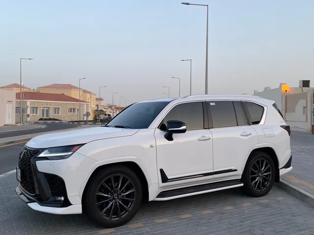 Photo of 2024 Lexus LX 600