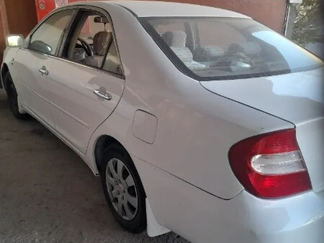 Photo of 2004 Toyota Camry GLX