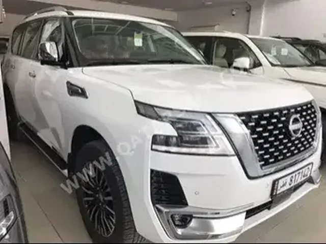 صورة 2023 نيسان باترول بلاتينيوم