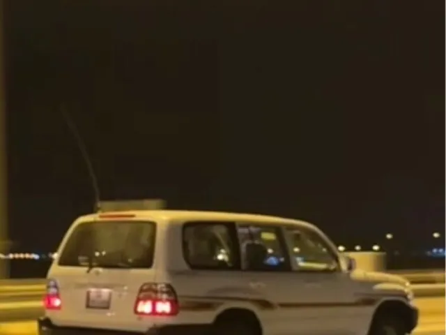 Photo of 2003 Toyota Land Cruiser GX
