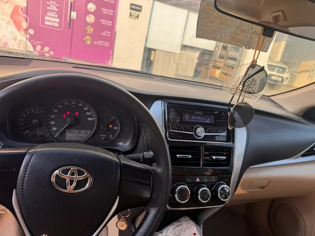 صورة 2019 تويوتا يارس