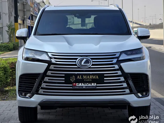 صورة 2023 لكزس LX 600 VIP