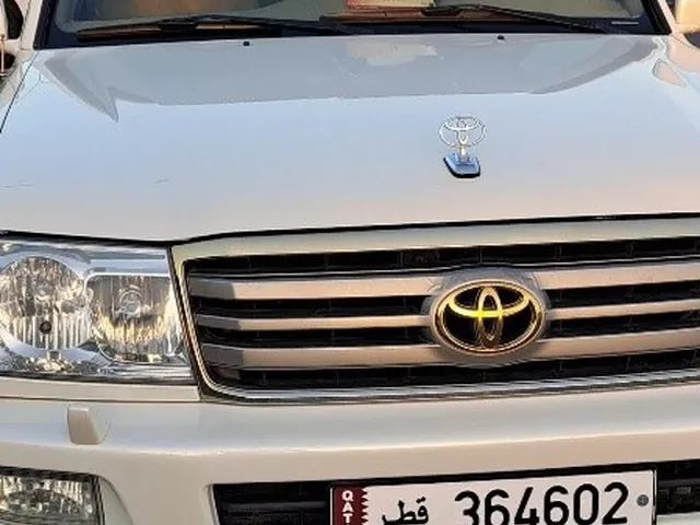 Photo of 2006 Toyota Land Cruiser GXR