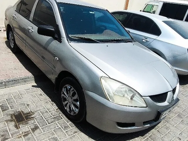 صورة 2006 ميتسوبيشي لانسر