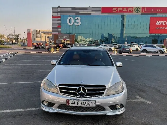 صورة 2011 مرسيدس-بنز C 200