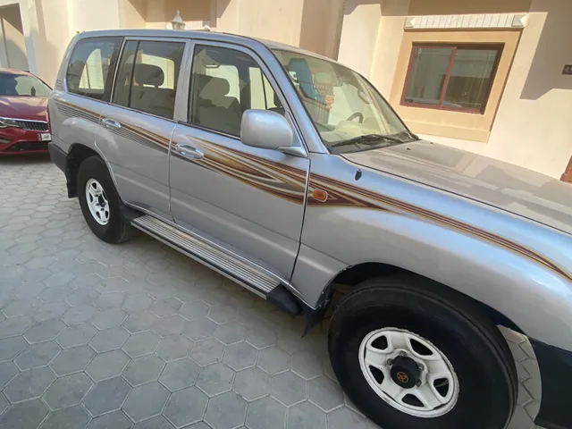 Photo of 2003 Toyota Land Cruiser GX